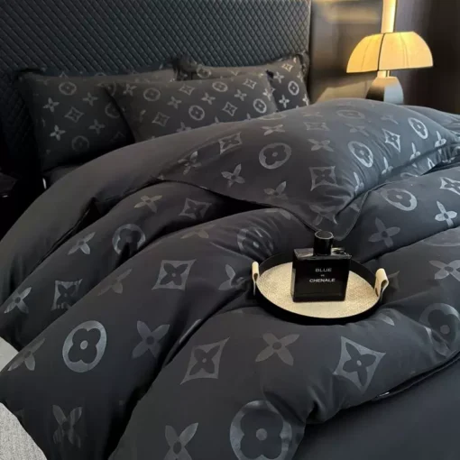 2025 Nouvel ensemble noir en quatre pièces lavables Coton Furre à fourrure de couette de couvre-lit Lit pour la litière haut de gamme pour hommes – Image 3